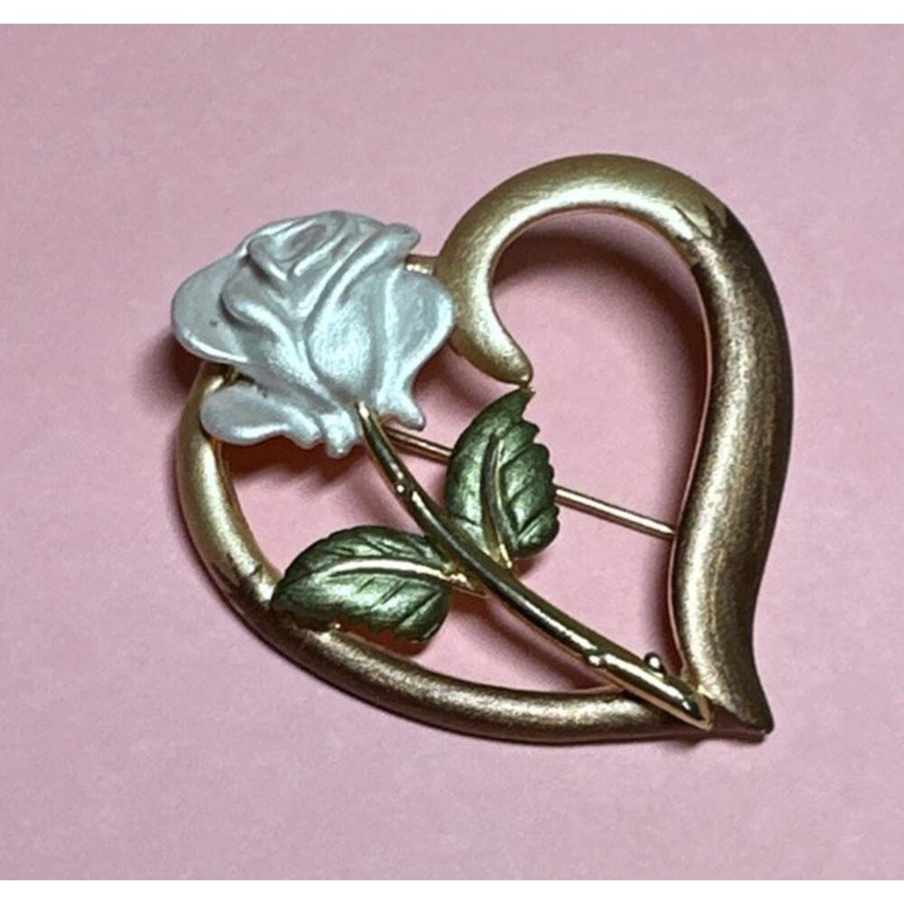 Rose And Heart Brooch - Princess Diana Memorial Pin - White Rose / 2 Tone Mint